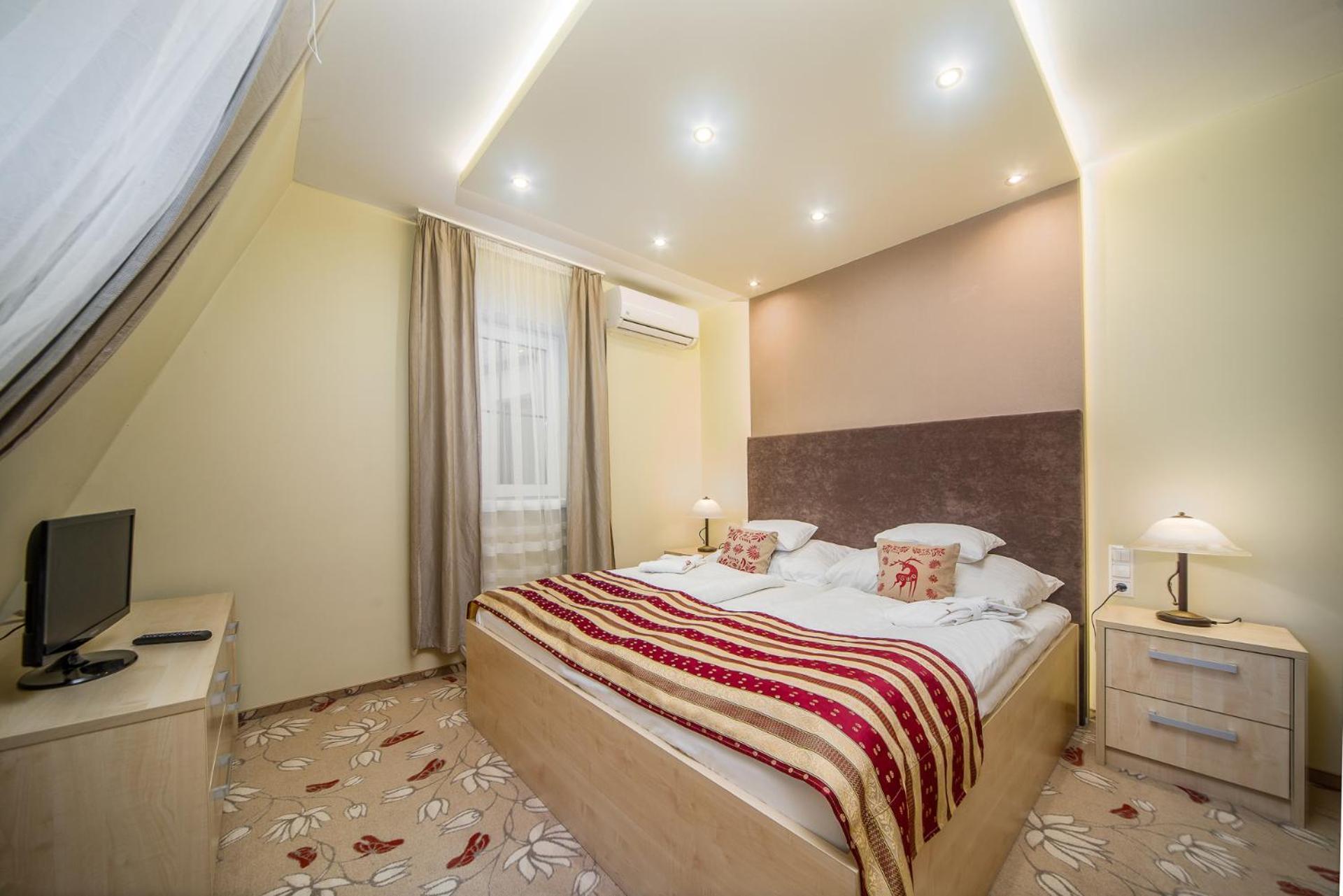 Hotel Piroska Бік Номер фото